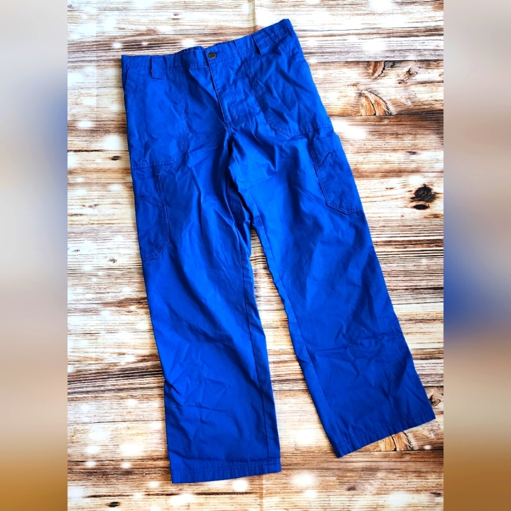 Carhartt Cargo Style Scrubs